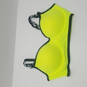 Victoria's Secret Pink sports bra Sz M